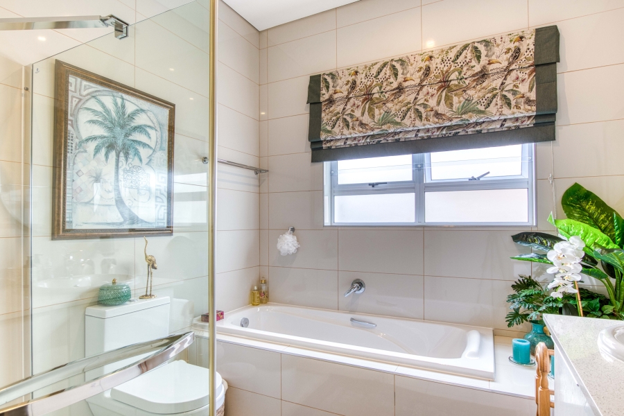 3 Bedroom Property for Sale in Fernwood Western Cape